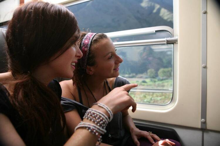Peru train