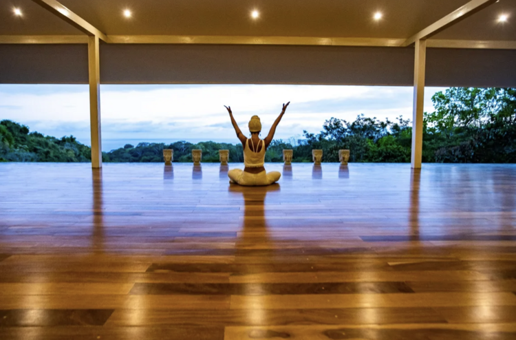 Aves Hotel & Resort shala