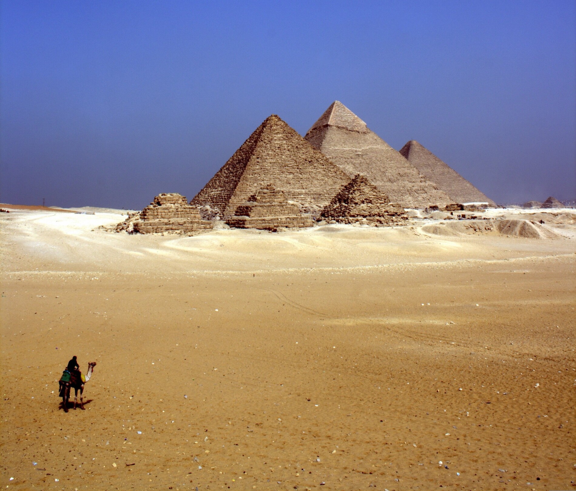 Giza Pyramids view - featured