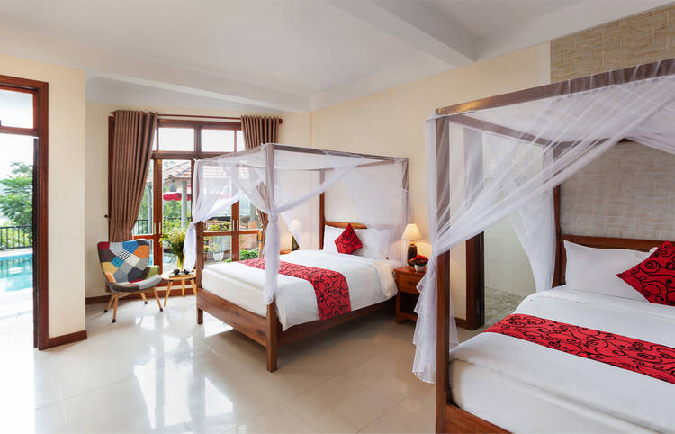 Phong Nha Lake House Resort