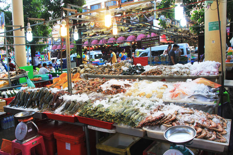 phuket wet market