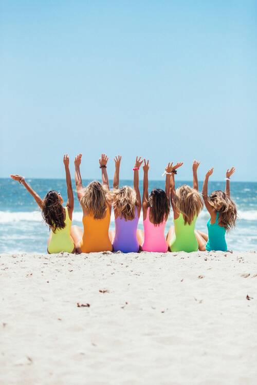 Women on beach in CR
