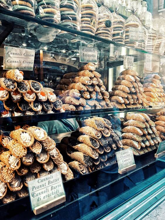 Cannolis in Italy