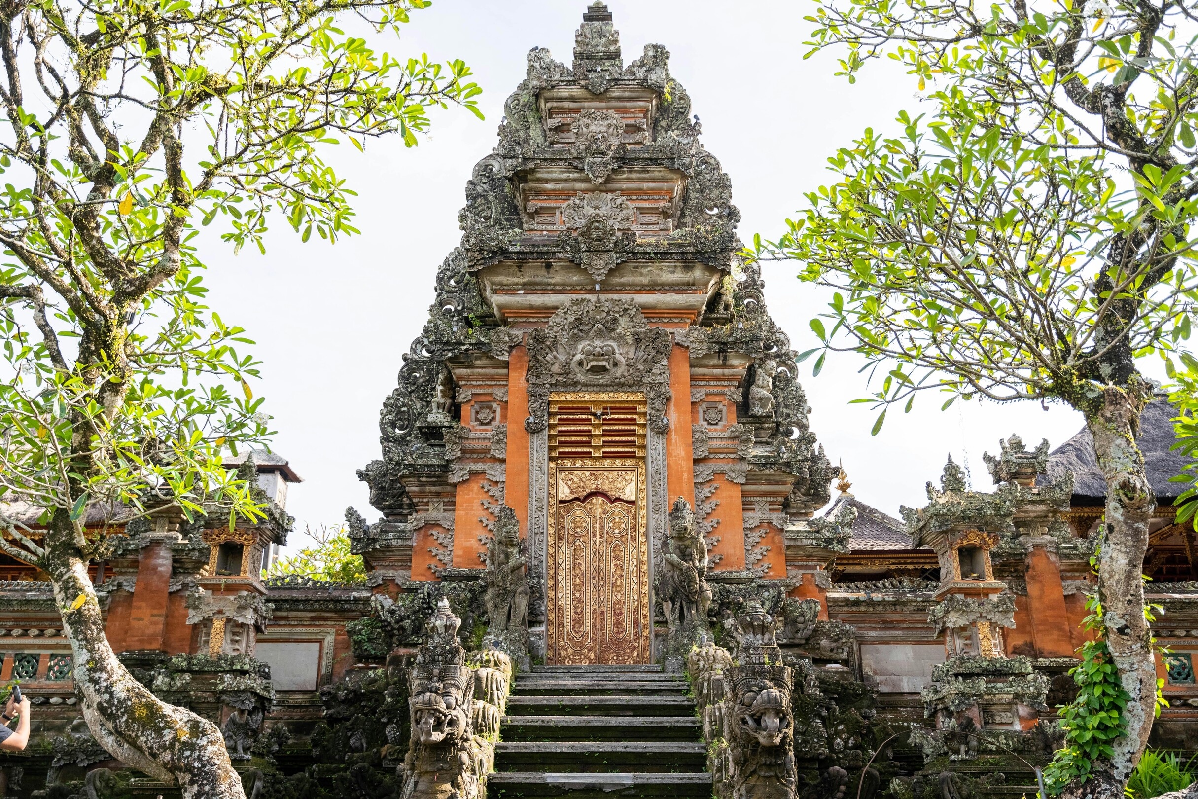 Ubud Palace (Puri Saren Agung) in Bali feature