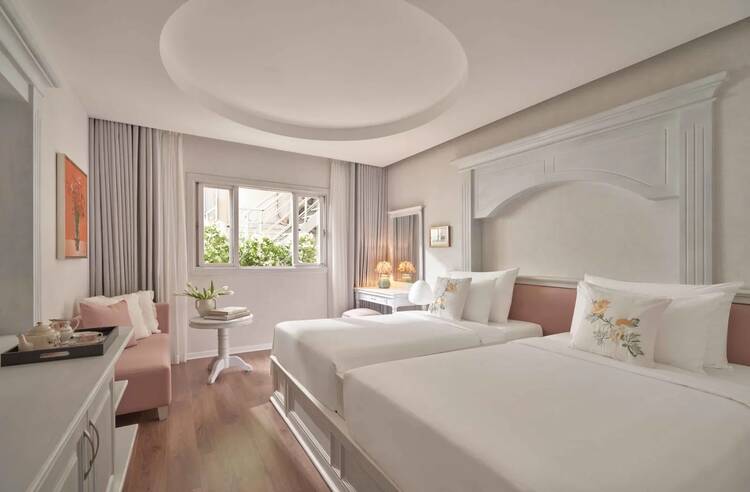 Silverland May Hotel