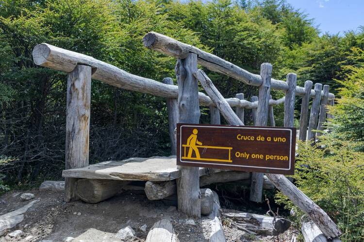 Laguna de los Tres trek start - Río Electrico