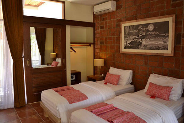 Taman Sari Bali Resort & Spa Studio