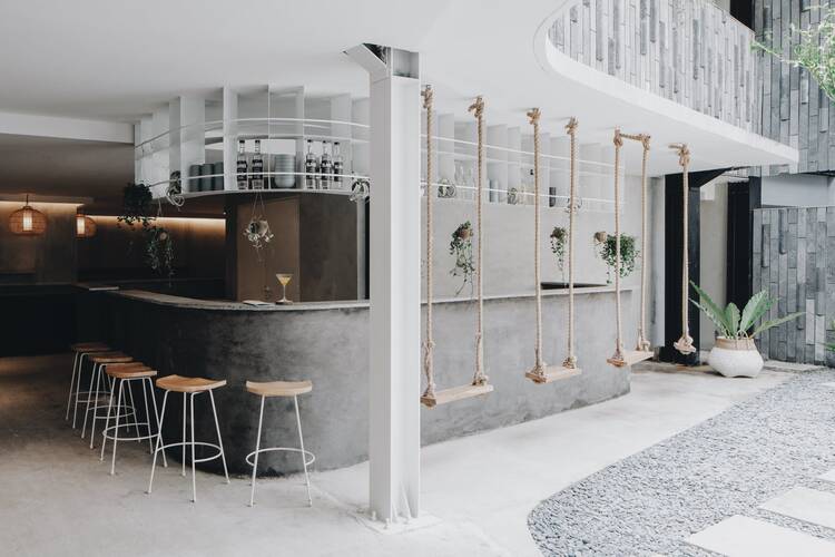 Lloyd’s Inn Bali