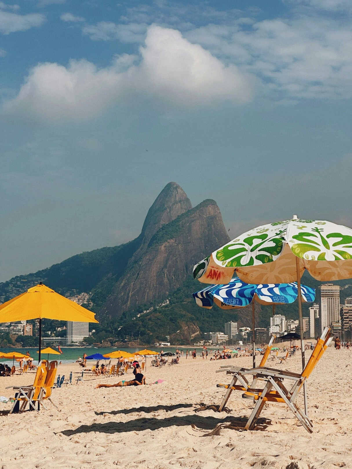Ipanema Beach, Rio de Janeiro - featured