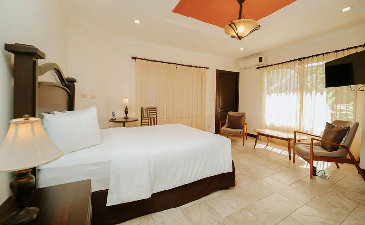 Parador Resort & Spa