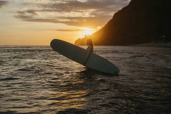 Lombok surfing - featured