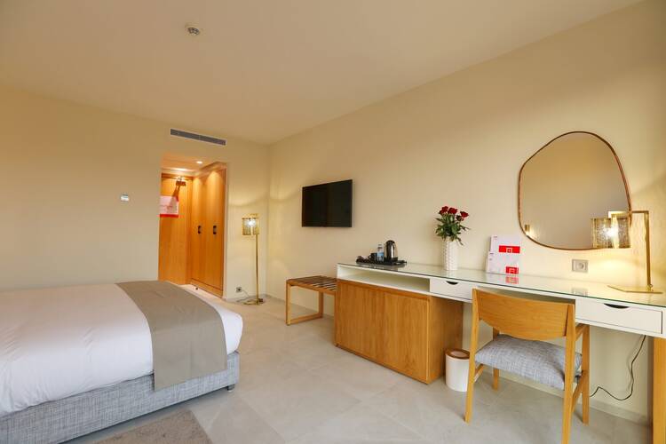 Ari Boutique Hotel