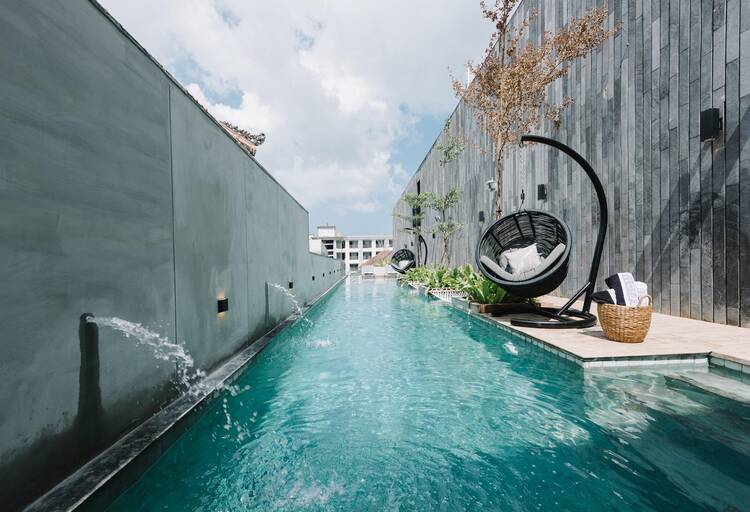Lloyd’s Inn Bali