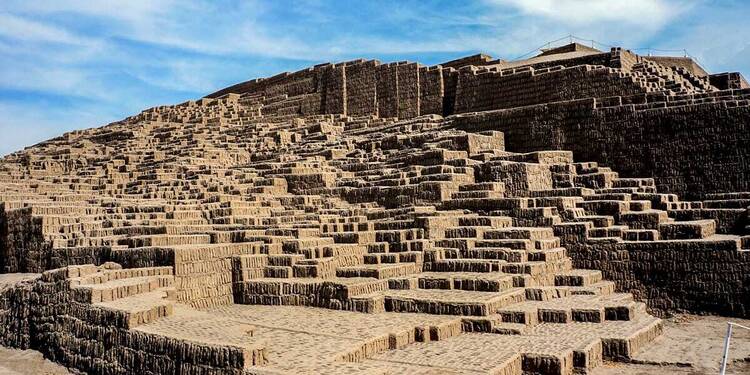 Pure! Peru - Huaca Pucllana 