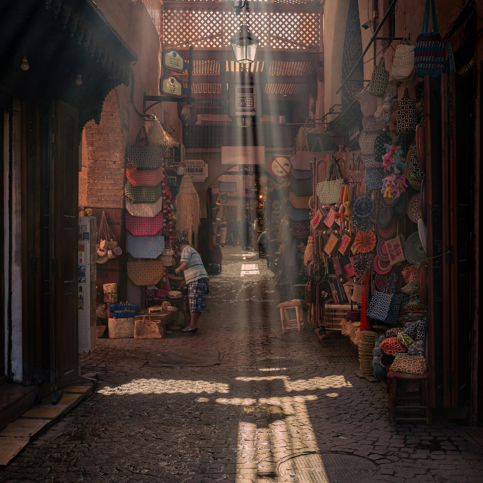 Marrakech market - featured