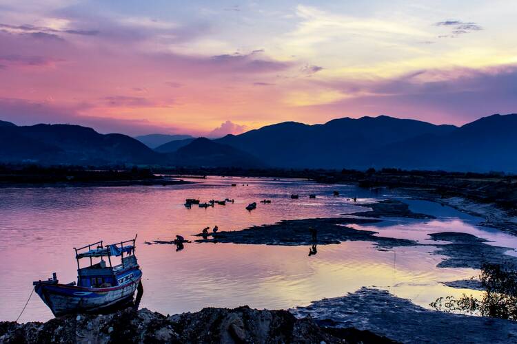 Ha Long Bay sunset - featured