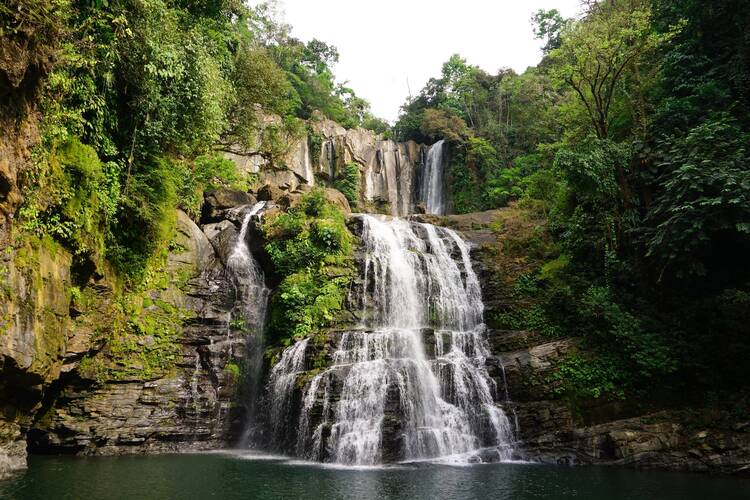 Nauyaca waterfall