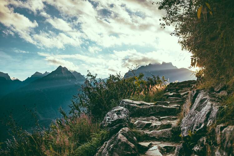 Aguas Calientes path - featured