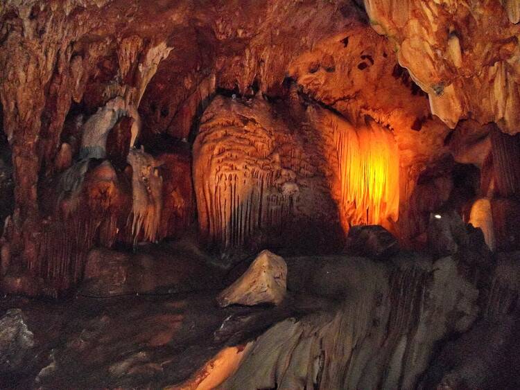 Lawa Cave