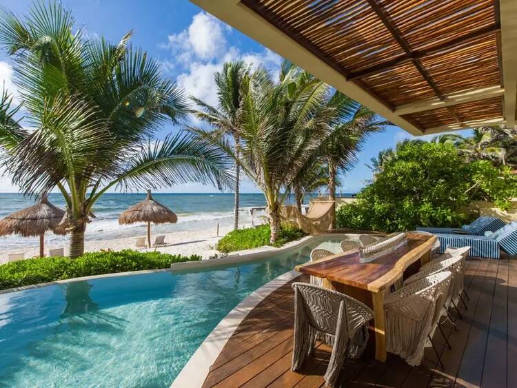 Ana y José Hotel & Beach Club 