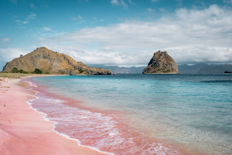 Pink sand beach in Labuan Bajo