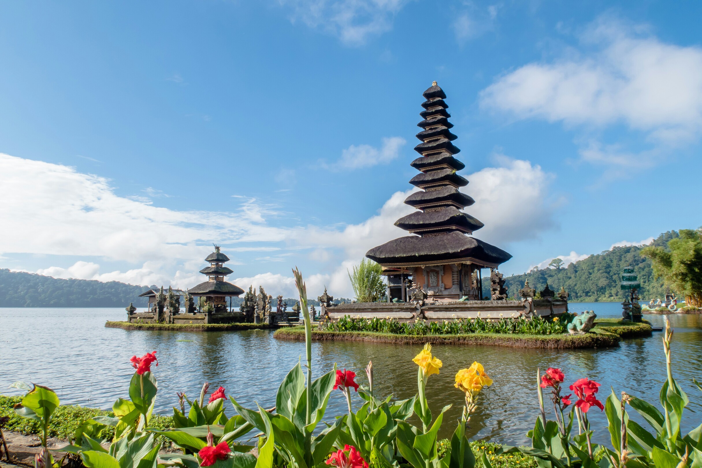 Bali temple - featured