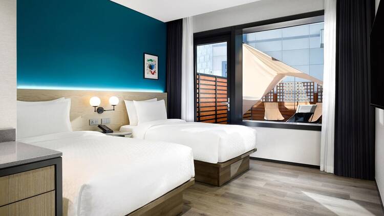 Four Points Hotel Room Twin Guestroom Bed