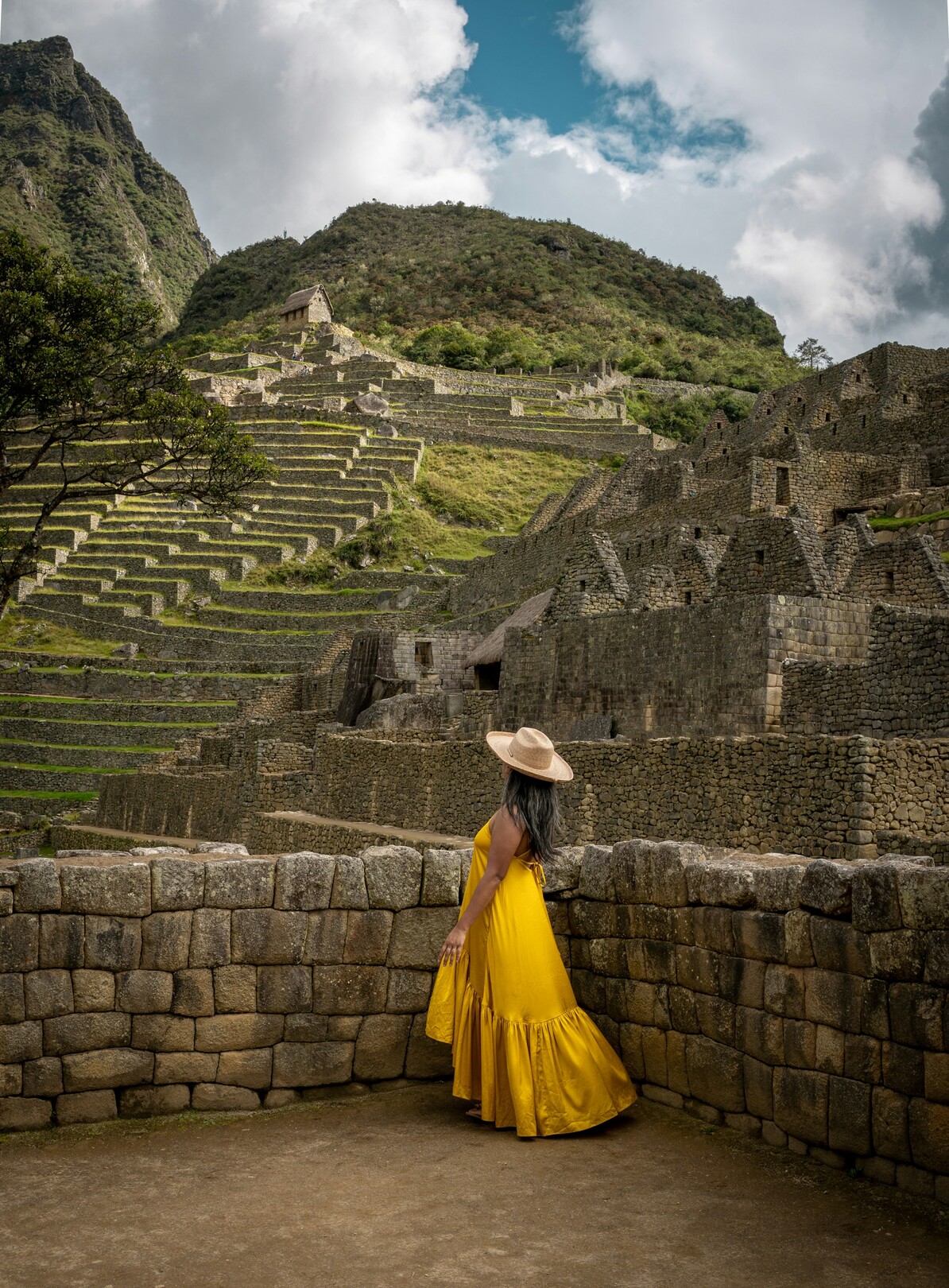 Machu Picchu woman