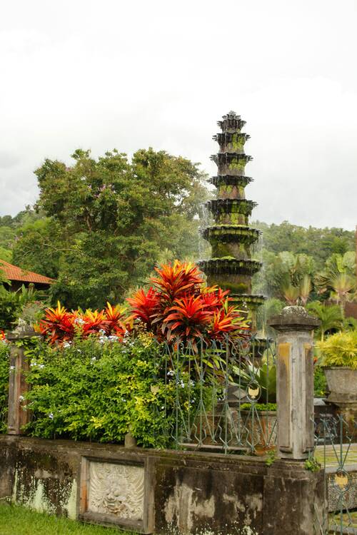 Tirta Gangga water purification ceremony