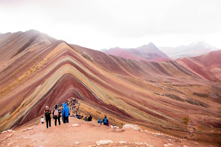 vinicunca rainbow mountain