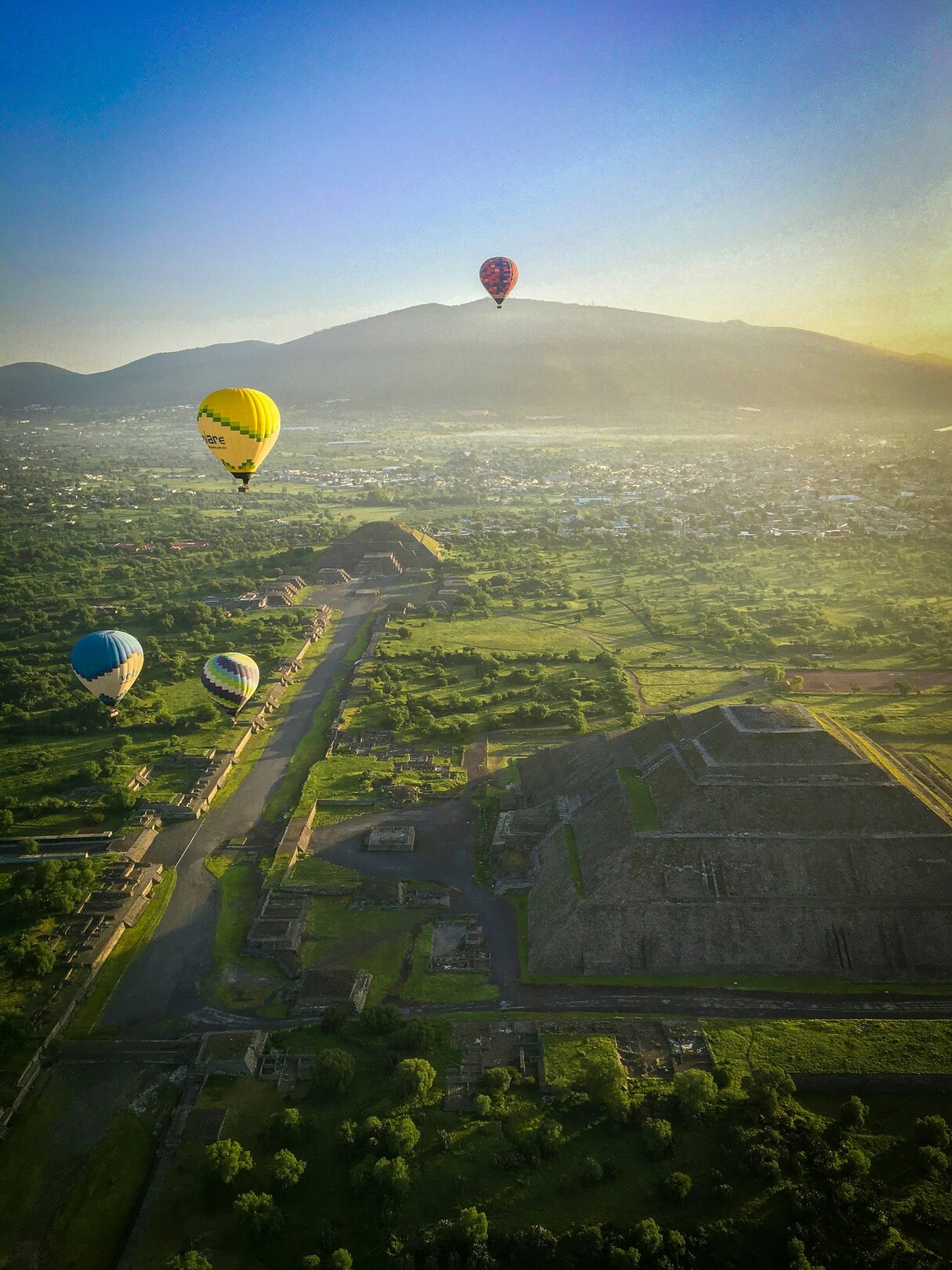 Teotihuacán - feature