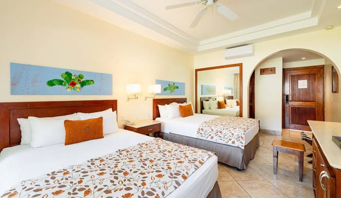 Tamarindo Diria Beach Resort