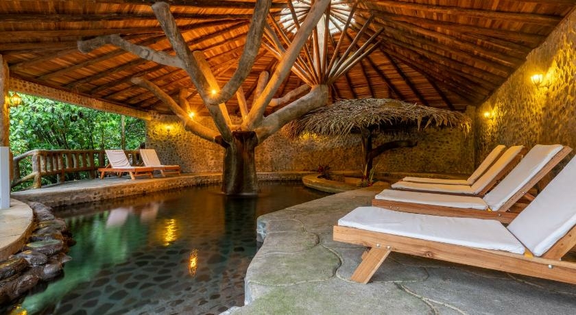 9 Eco Yoga Retreats in Costa Rica (2023) - Eco Lodges Anywhere