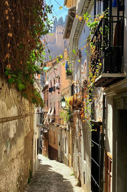 Granada alley