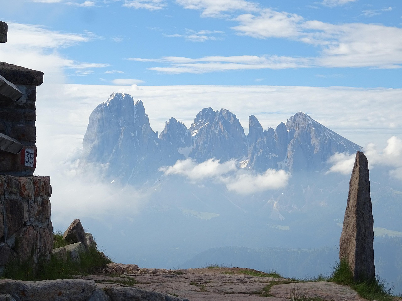 Dolarama outlook - Dolomites - Italy - feature
