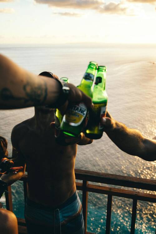 Bali party / beers