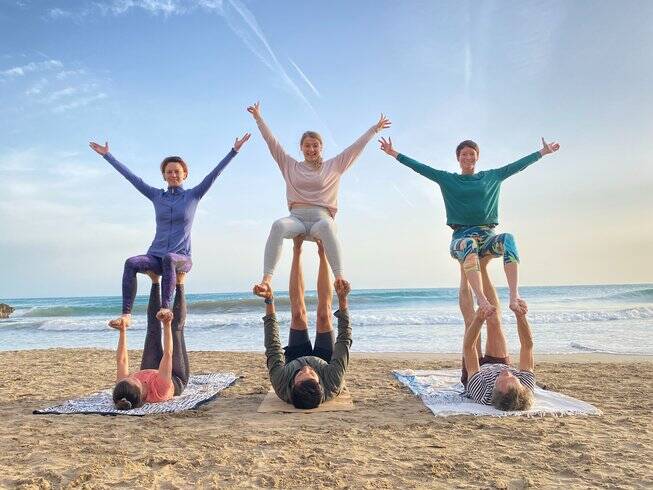 AcroYoga