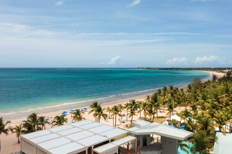 Courtyard by Marriott Isla Verde Beach Resort