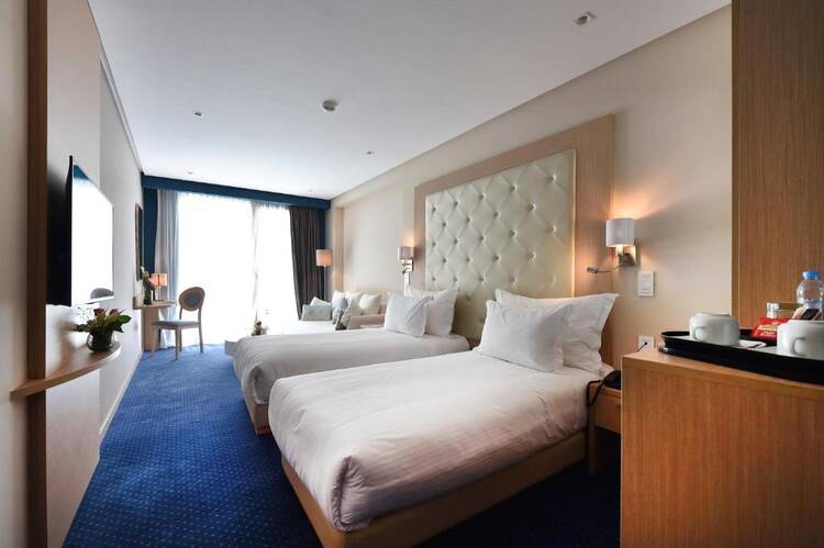 Flower Town Hotel & Spa