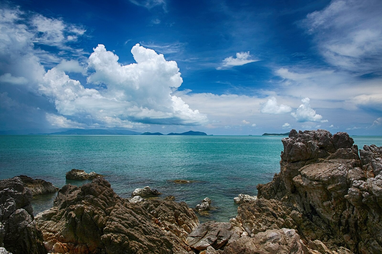 Khanom beach - featured