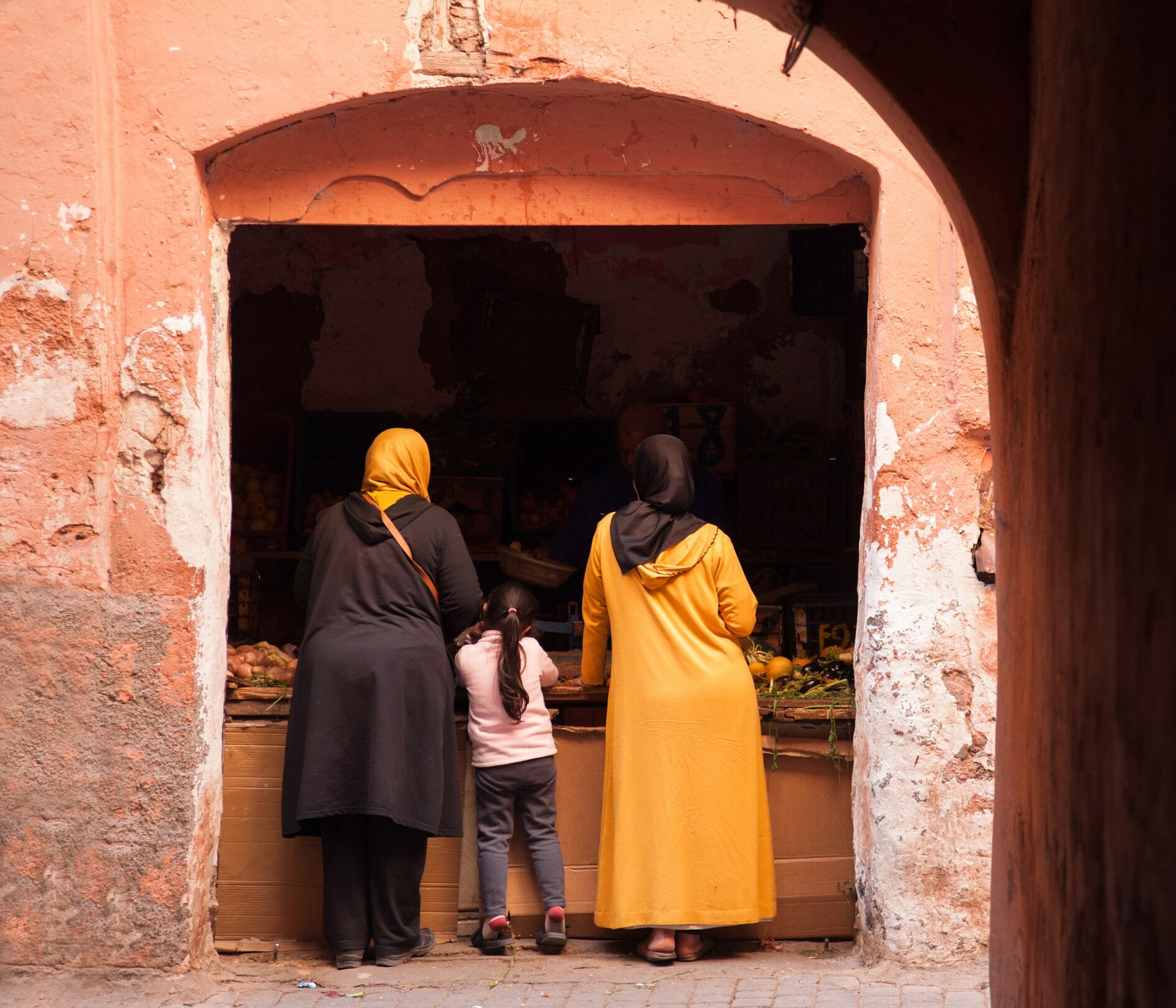 Marrakech - women - feature