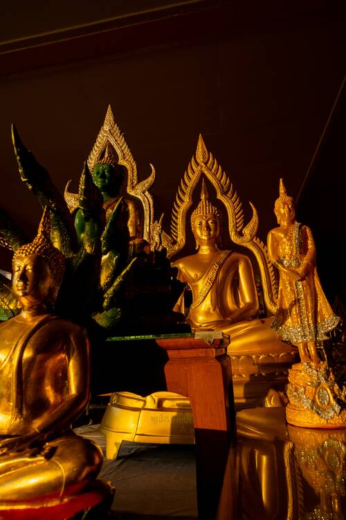 Phuket golden details