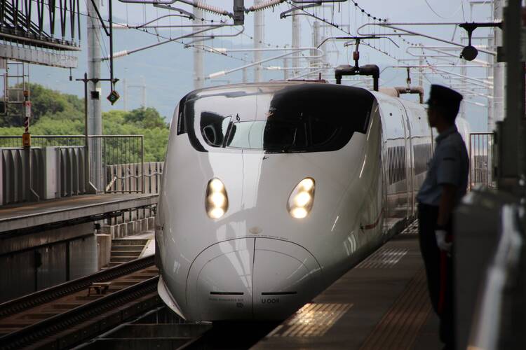 Tokyo Bullet Train