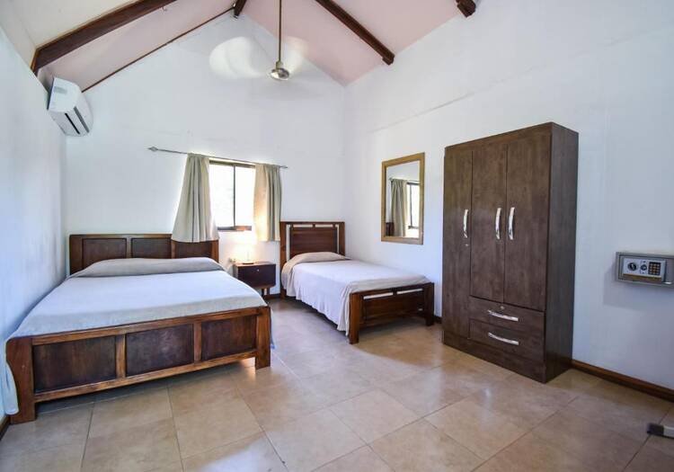 Cabinas Jacaranda
