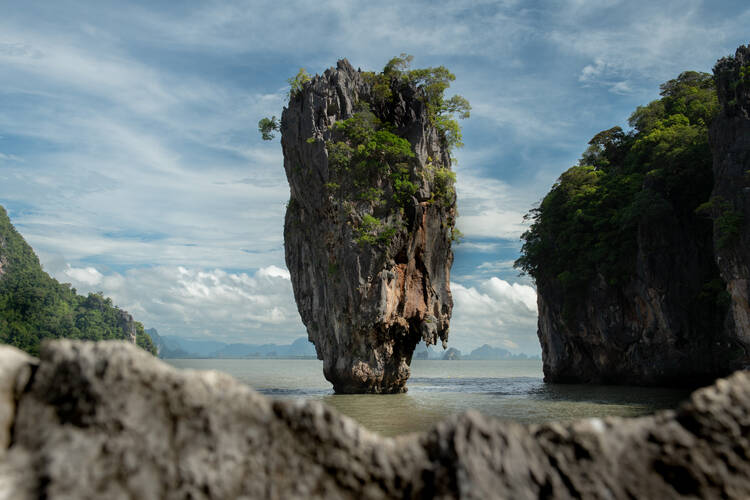 Photo by Kolin, James Bond Island
