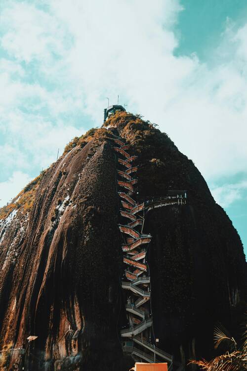 El Penol Boulder, Guatape