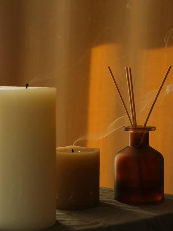 Aromatherapy meditation and sound bath