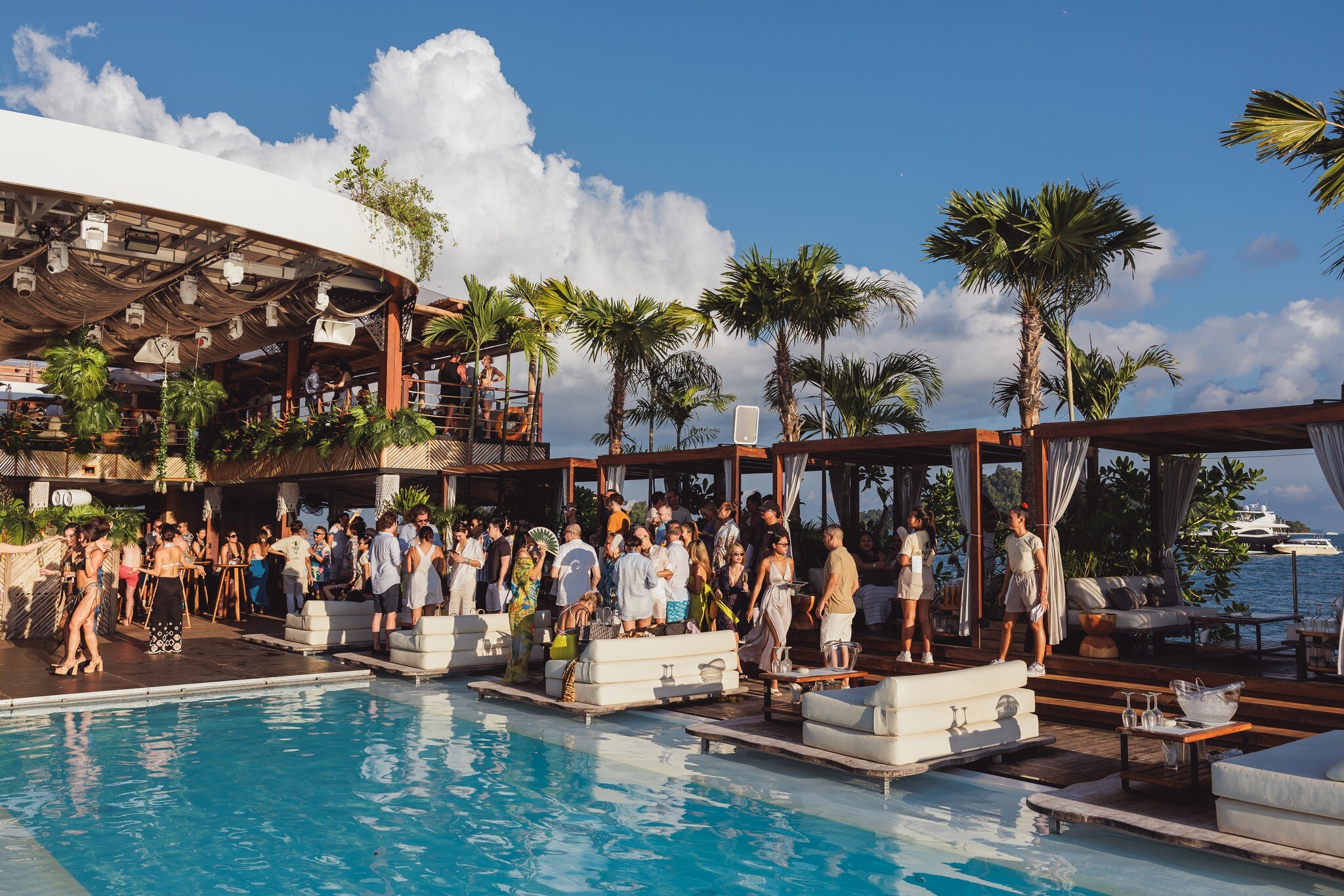 YONA Floating Beach Club, Phuket